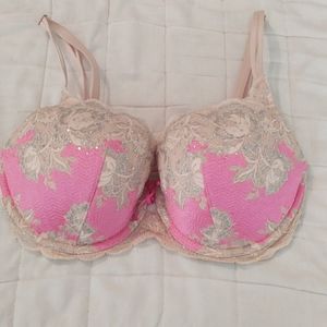 Victoria's secret push-up bra